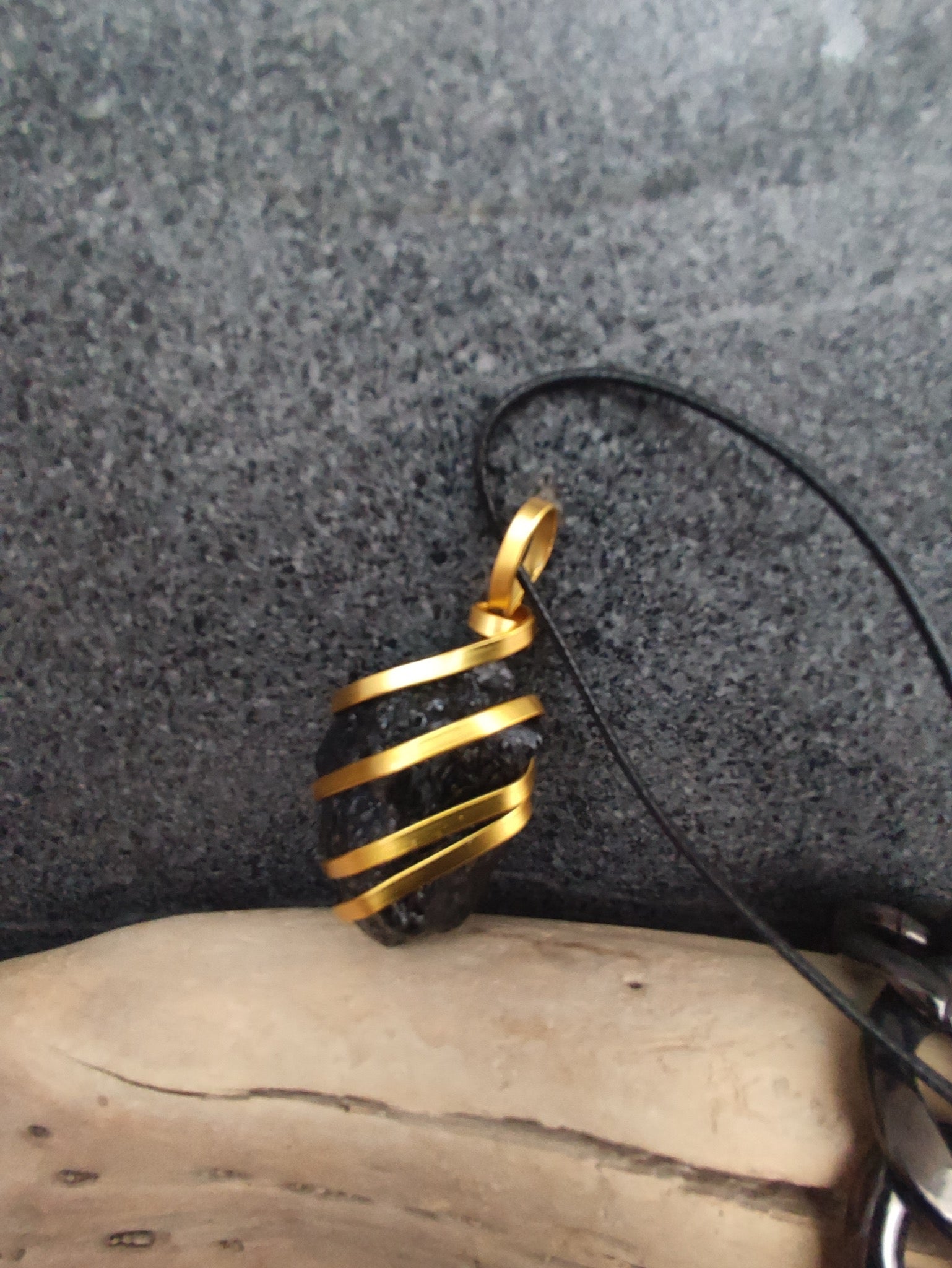 Pendentif Grosse Pierre PGP-00085